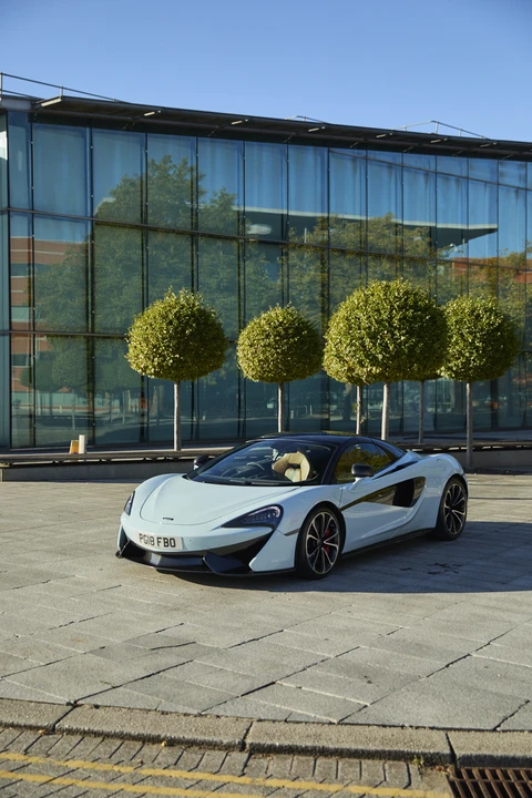 2018 McLaren 570S Spider - Image 25 of 31