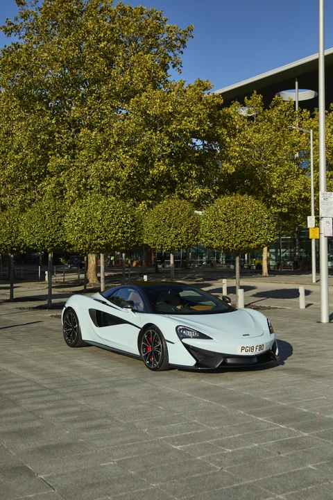 2018 McLaren 570S Spider - Image 26 of 31