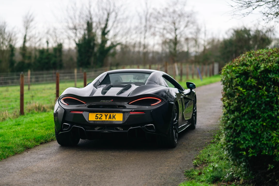 2018 McLaren 570S Spider - Image 8 of 31