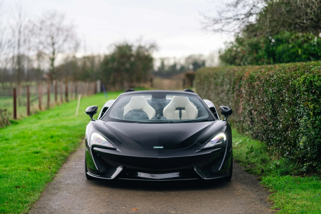 2018 McLaren 570S Spider - Image 3 of 31