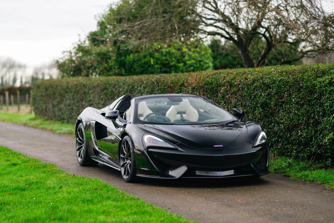 2018 McLaren 570S Spider - Image 10 of 31