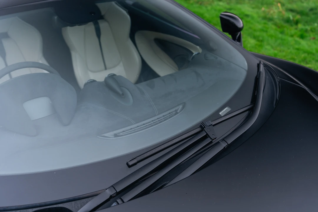 2018 McLaren 570S Spider - Image 24 of 31