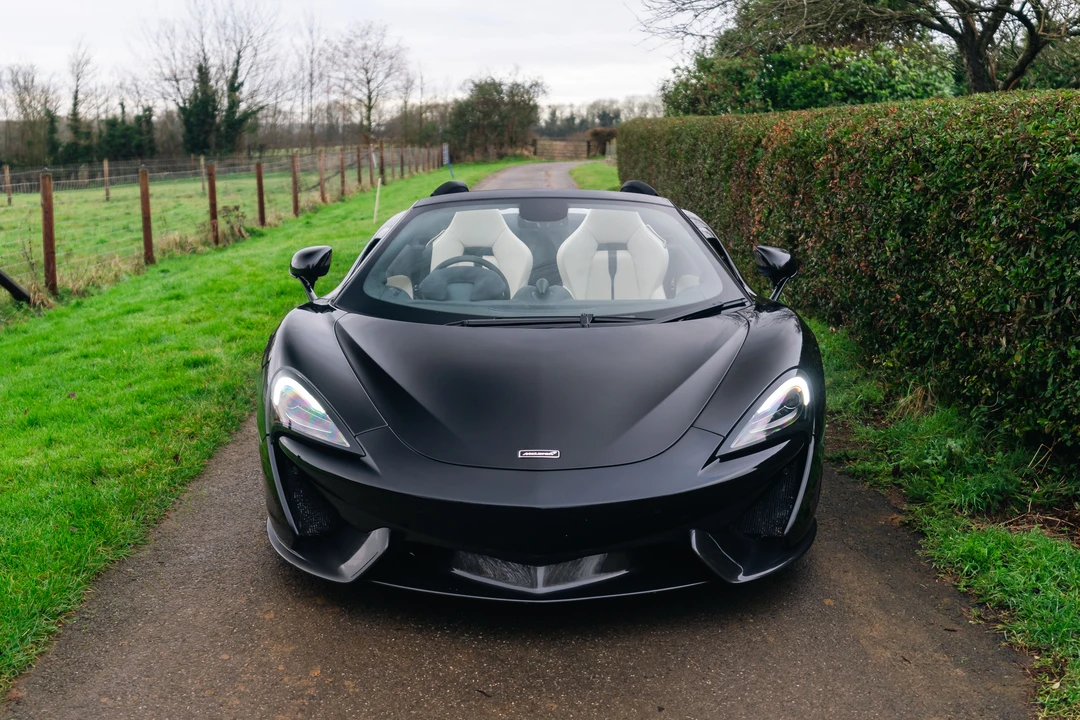 2018 McLaren 570S Spider - Image 11 of 31