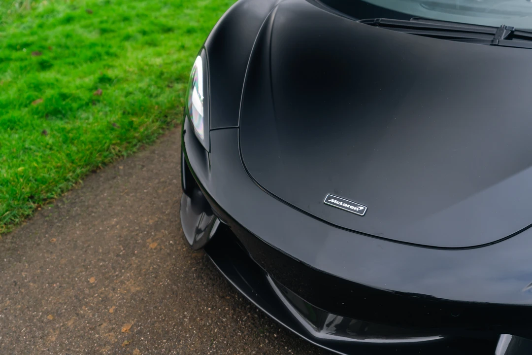 2018 McLaren 570S Spider - Image 25 of 31