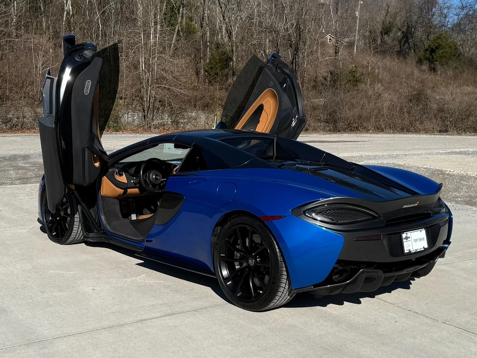 2018 McLaren 570S Spider - Image 4 of 21