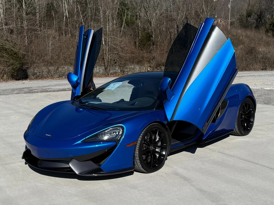 2018 McLaren 570S - Image 2 of 21