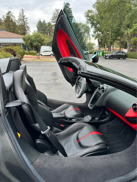 2018 McLaren 570S Spider - Image 6 of 9