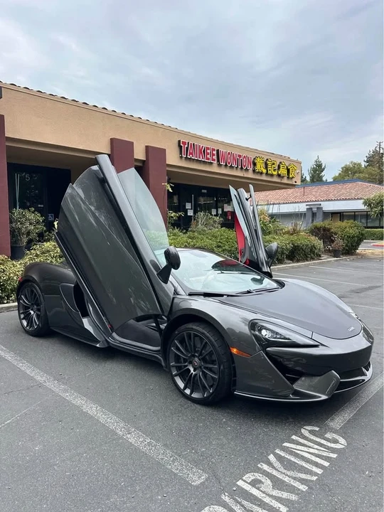 2018 McLaren 570S Spider - Image 9 of 9