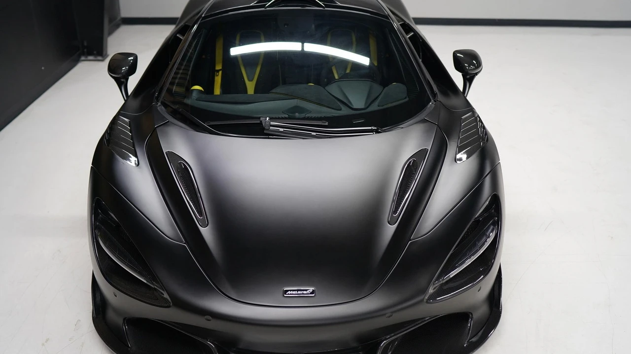 2018 McLaren 720S - Image 14 of 21