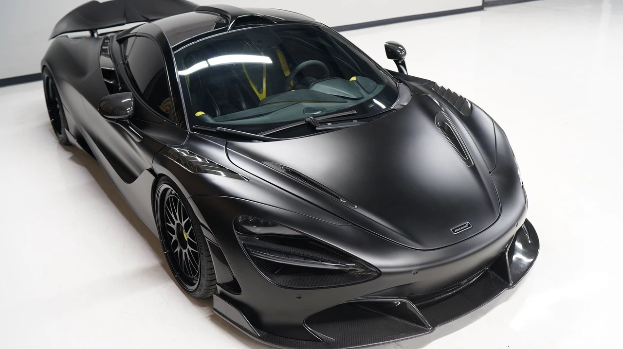 2018 McLaren 720S - Image 12 of 21
