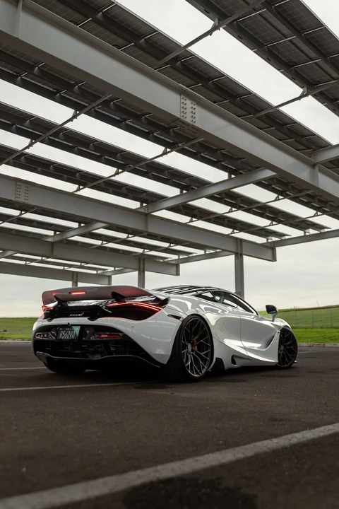 McLaren 720S - Image 12 of 19