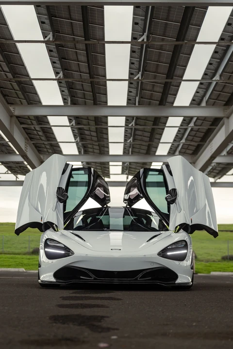 McLaren 720S - Image 8 of 19