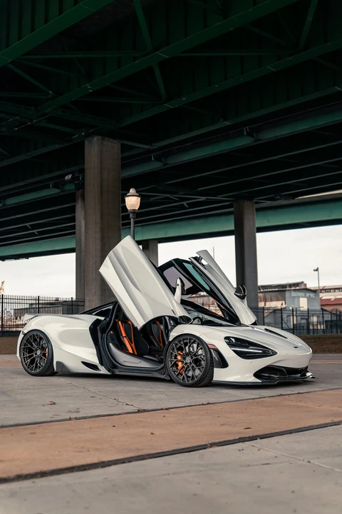 McLaren 720S - Image 2 of 19