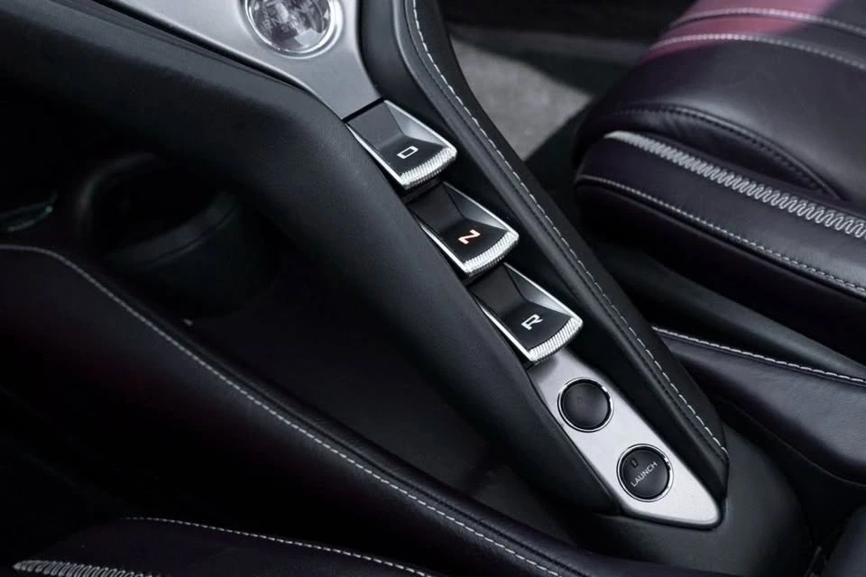 2018 McLaren 720S - Image 18 of 20