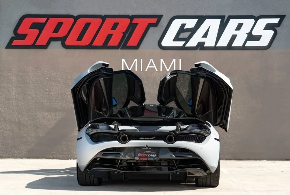 2018 McLaren 720S - Image 9 of 20
