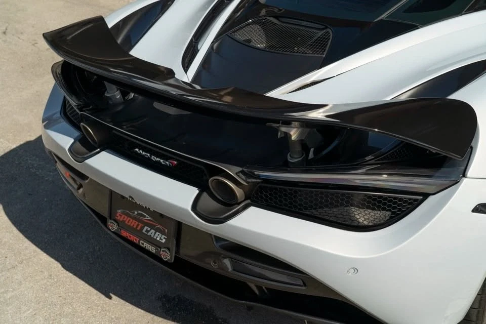 2018 McLaren 720S - Image 13 of 20