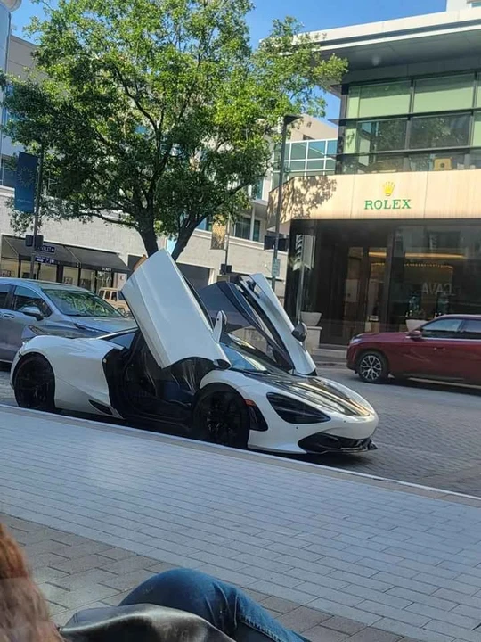 2018 McLaren 720S - Image 2 of 5