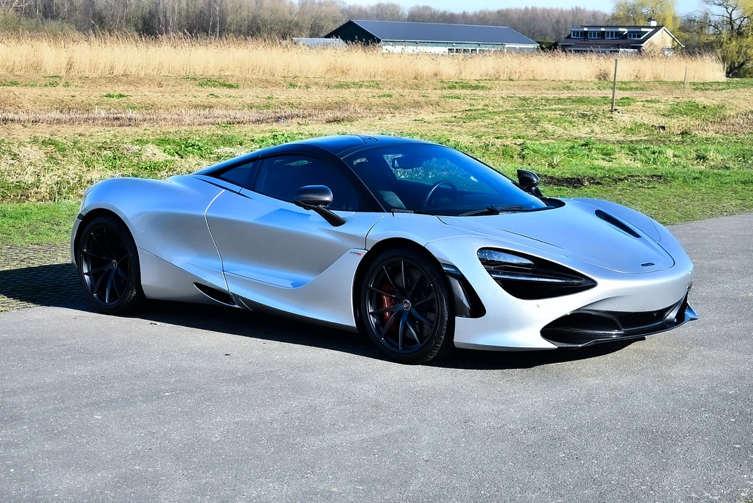 2018 McLaren 720S - Image 20 of 31