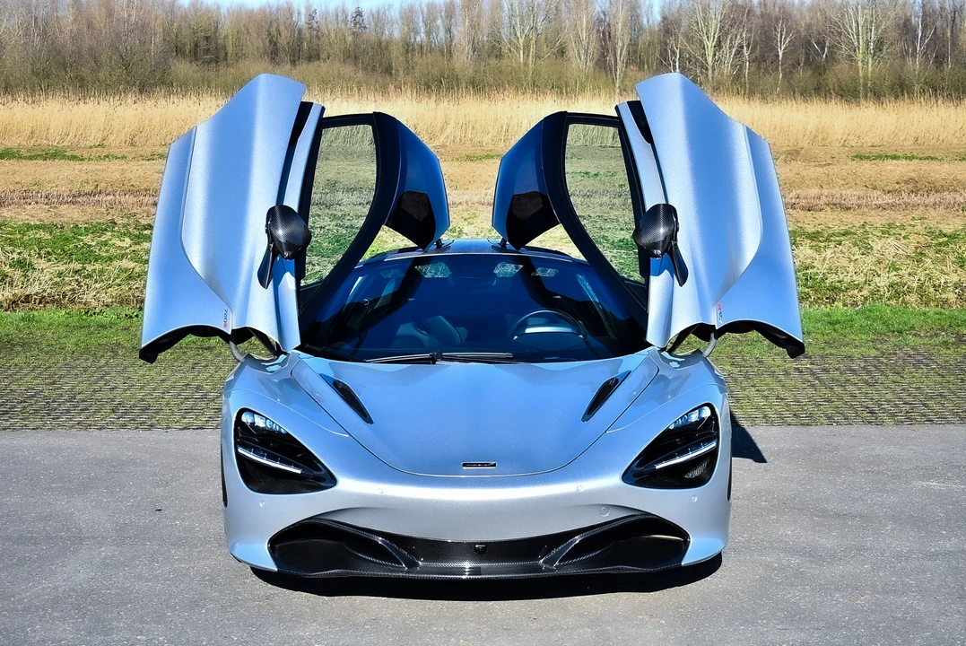 2018 McLaren 720S - Image 21 of 31