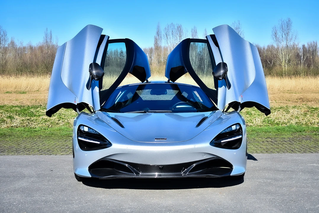 2018 McLaren 720S - Image 22 of 31