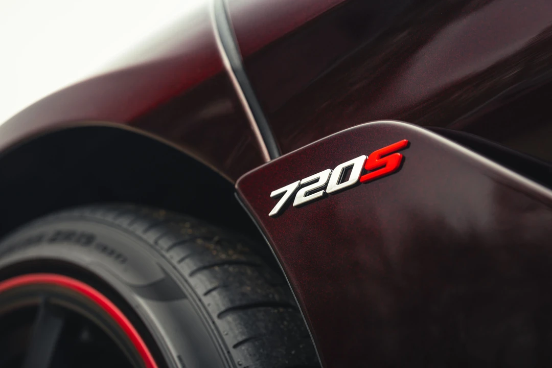 2018 McLaren 720S - Image 14 of 31