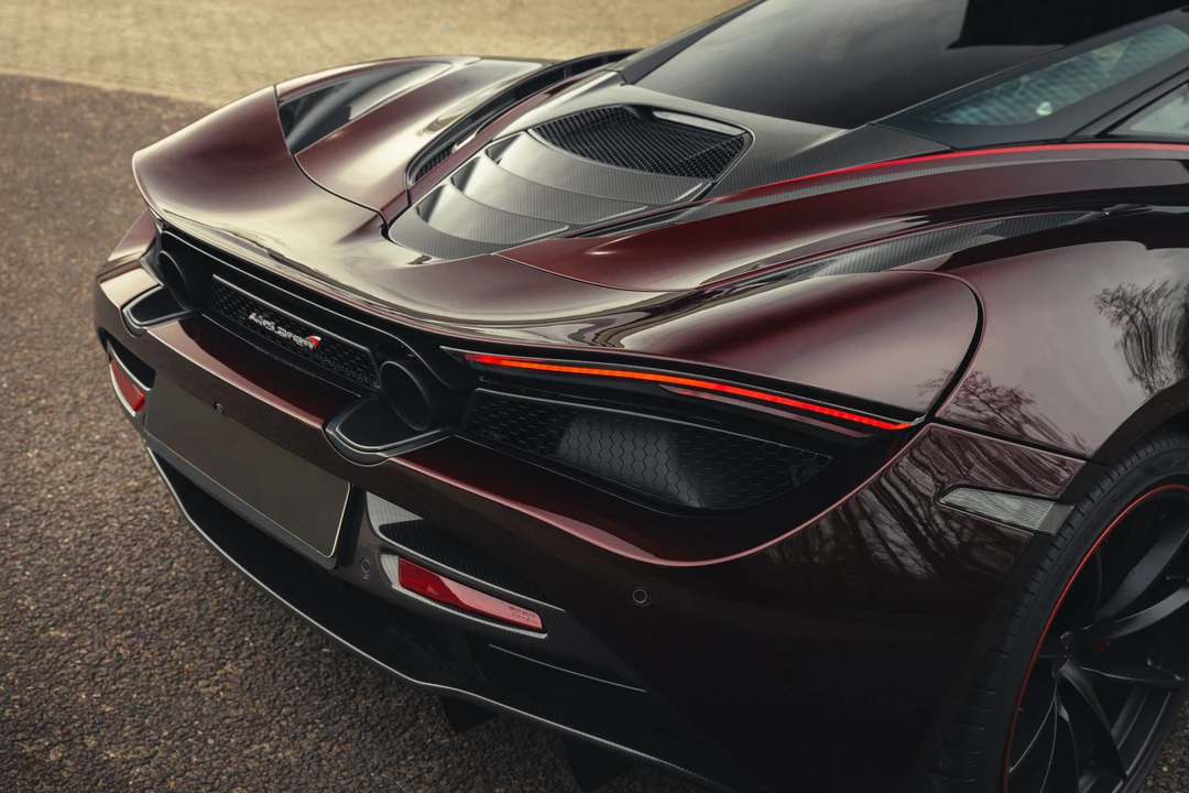 2018 McLaren 720S - Image 22 of 31