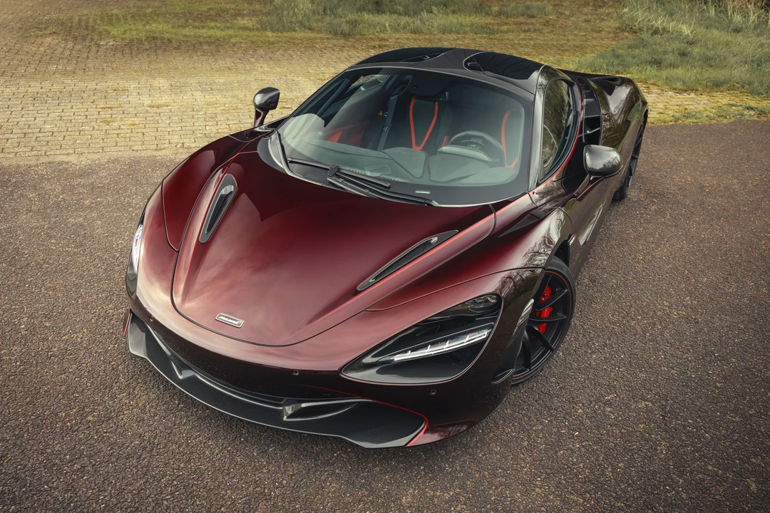 2018 McLaren 720S - Image 2 of 31