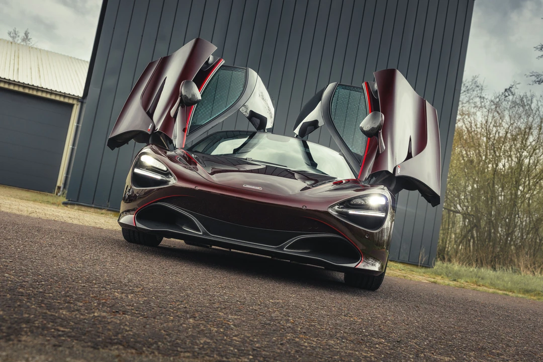 2018 McLaren 720S - Image 11 of 31