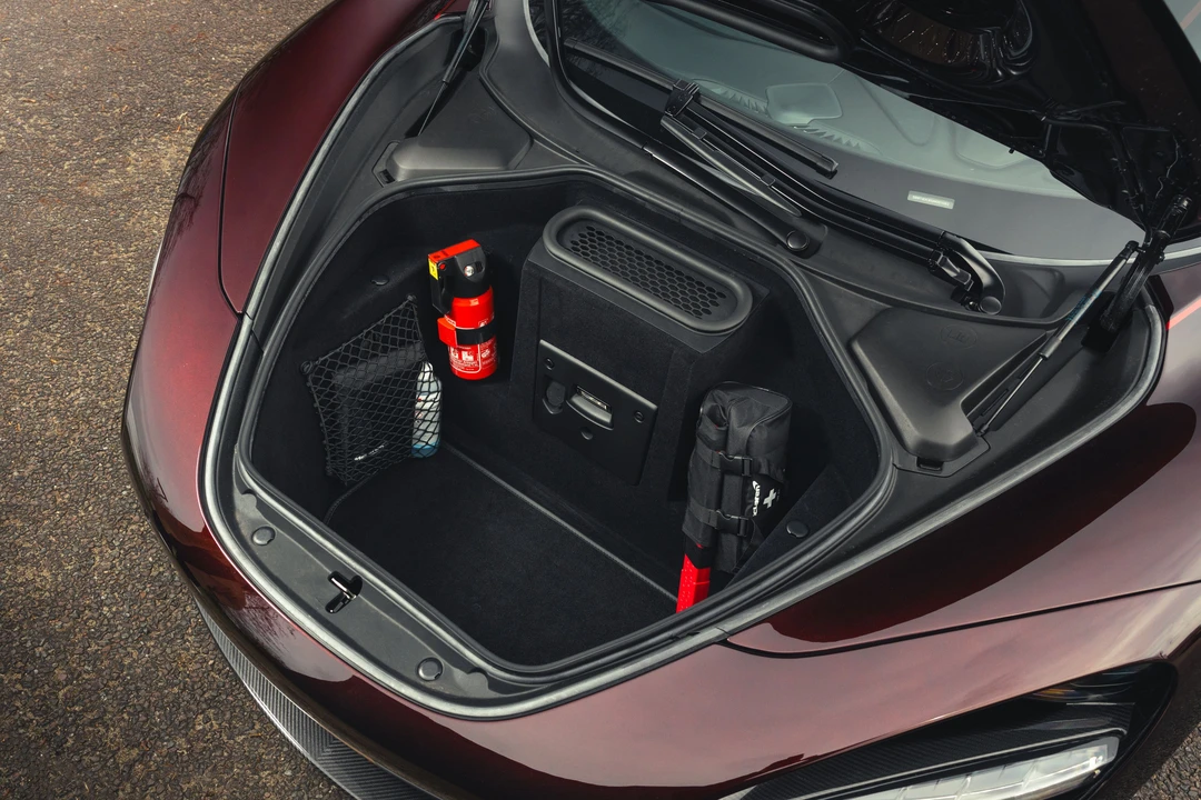 2018 McLaren 720S - Image 24 of 31
