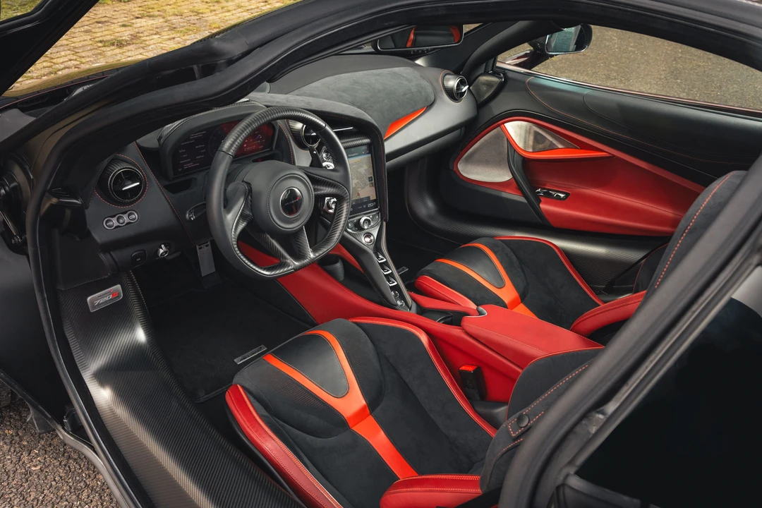 2018 McLaren 720S - Image 25 of 31