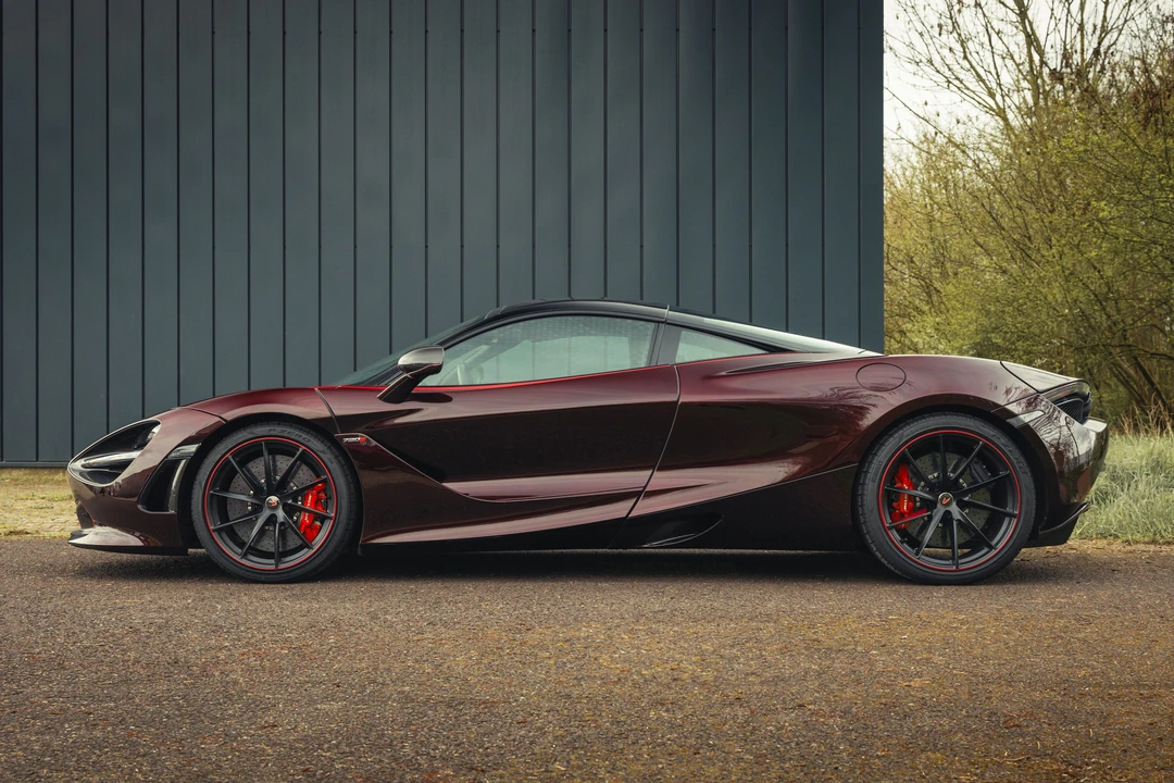 2018 McLaren 720S - Image 15 of 31