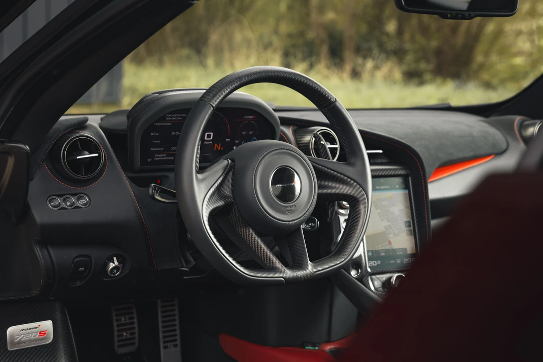 2018 McLaren 720S - Image 29 of 31