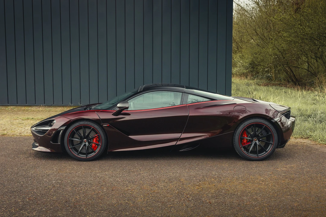 2018 McLaren 720S - Image 16 of 31