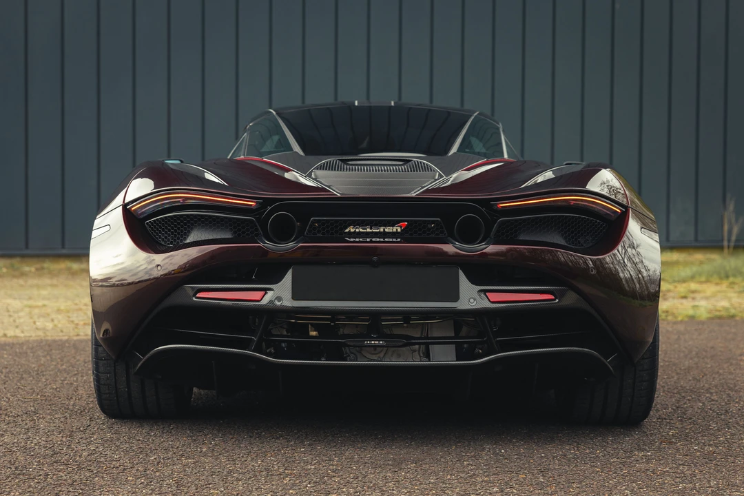 2018 McLaren 720S - Image 18 of 31