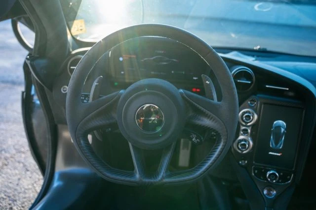 2018 McLaren 720S - Image 14 of 16