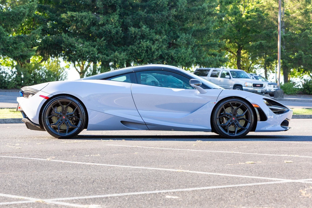 2018 McLaren 720S - Image 3 of 31