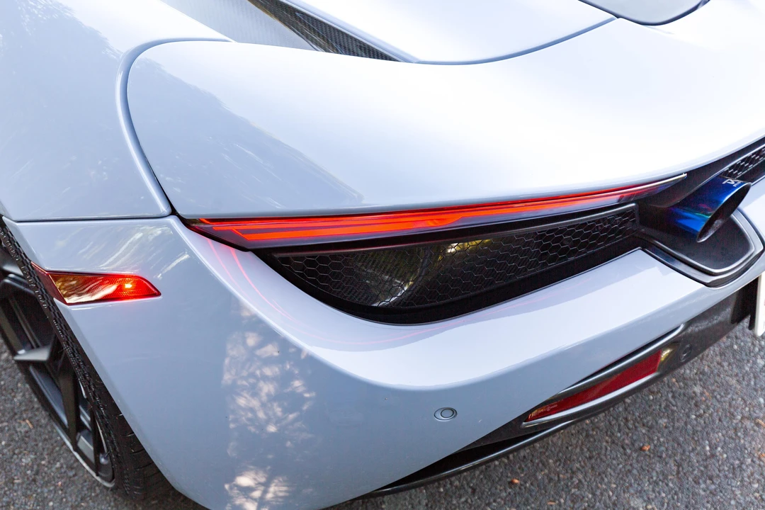2018 McLaren 720S - Image 16 of 31