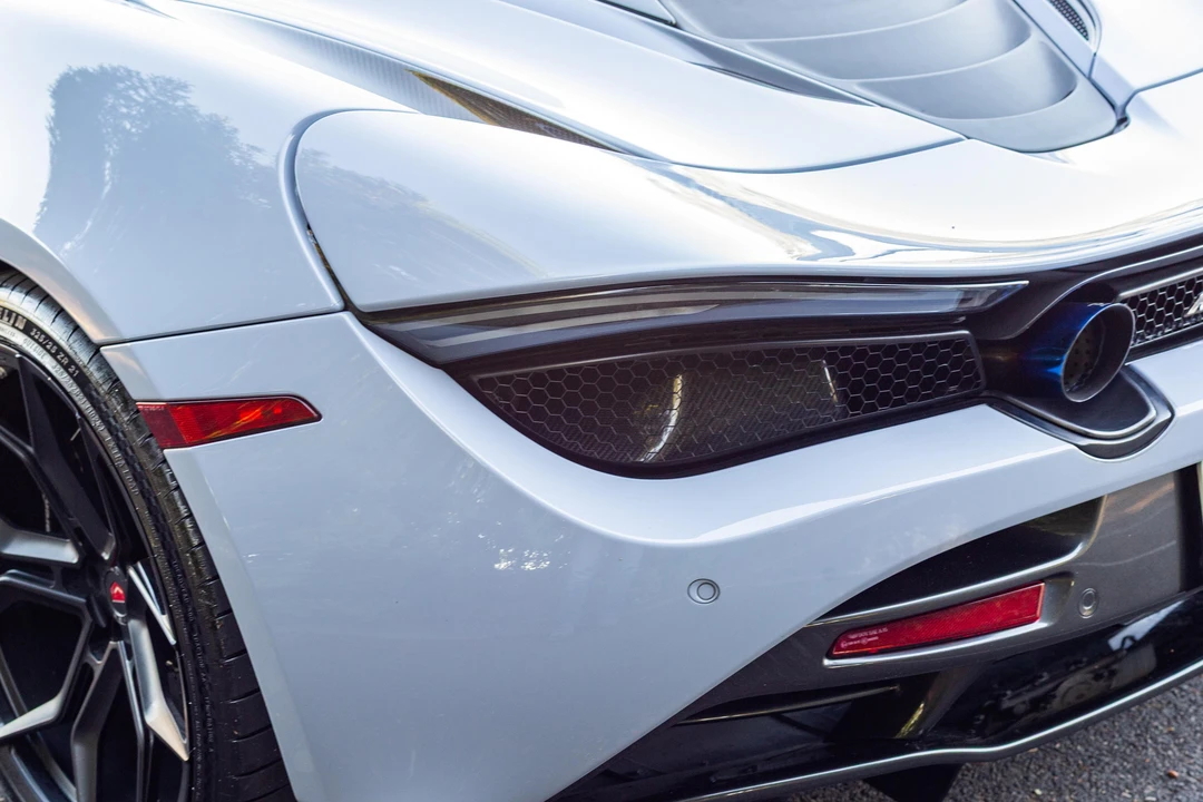 2018 McLaren 720S - Image 17 of 31