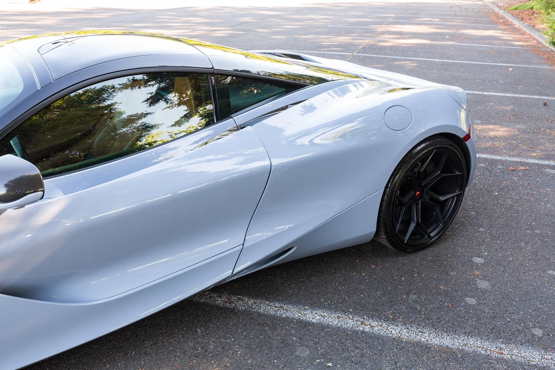 2018 McLaren 720S - Image 25 of 31