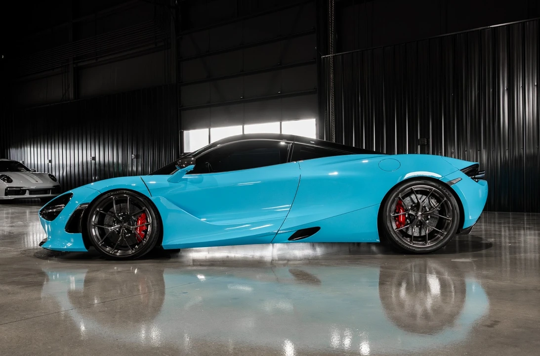 2018 McLaren 720S - Image 7 of 31