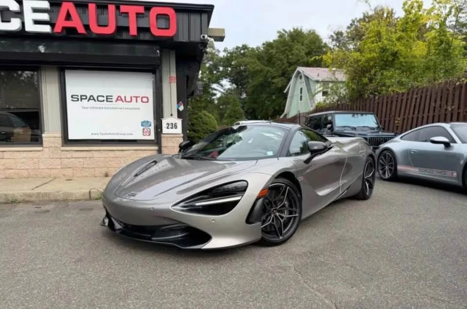 2018 McLaren 720S - Image 2 of 10