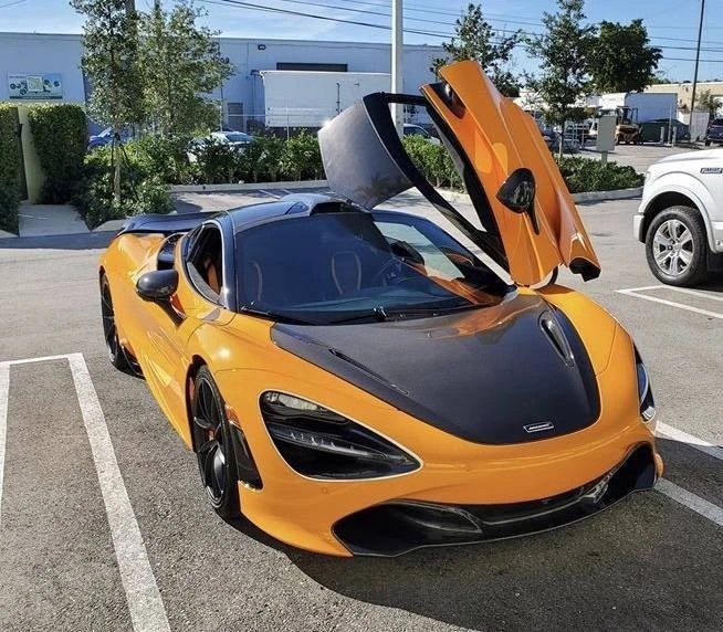 2018 McLaren 720S - Image 2 of 11