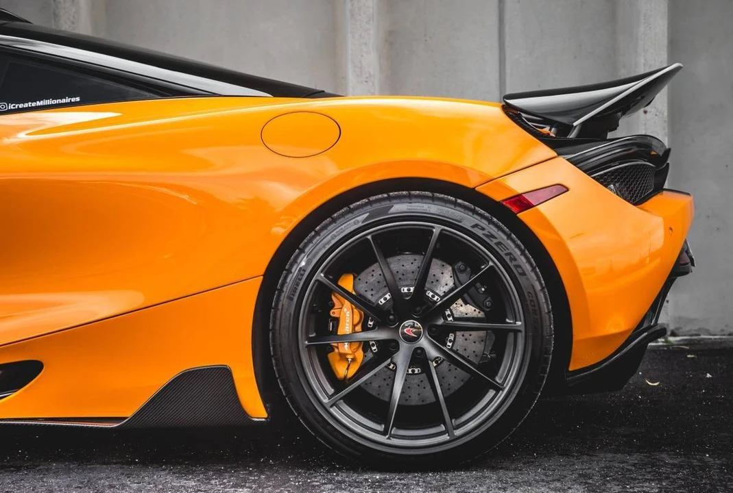 2018 McLaren 720S - Image 6 of 11