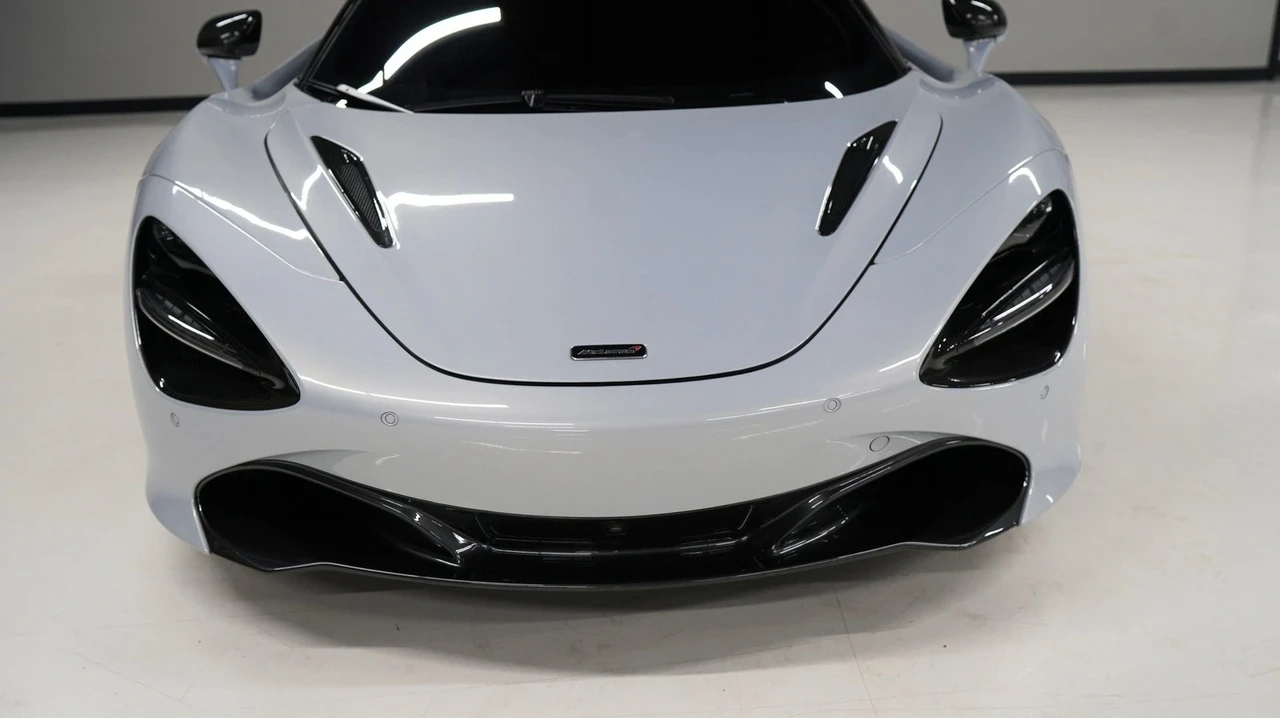 2018 McLaren 720S - Image 11 of 20