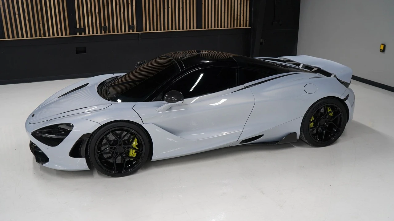 2018 McLaren 720S - Image 6 of 20