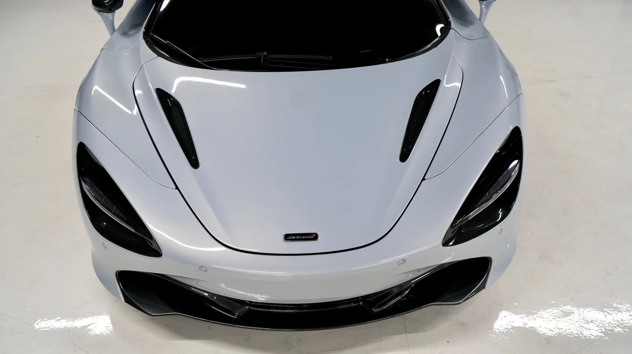 2018 McLaren 720S - Image 12 of 20