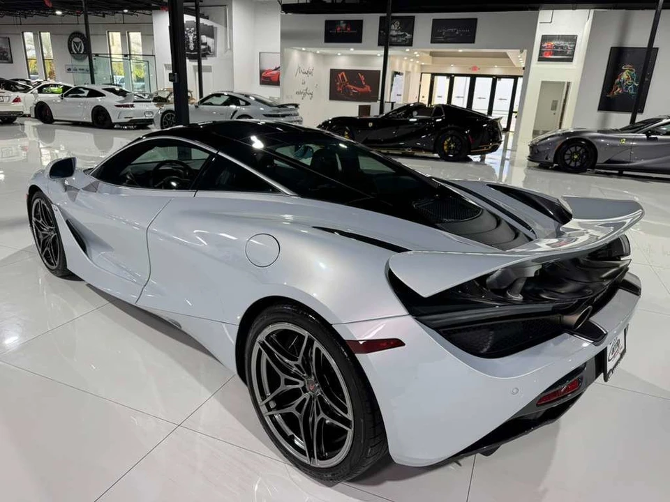 2018 McLaren 720S - Image 5 of 12