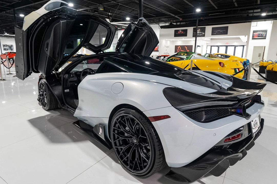 2018 McLaren 720S - Image 13 of 31