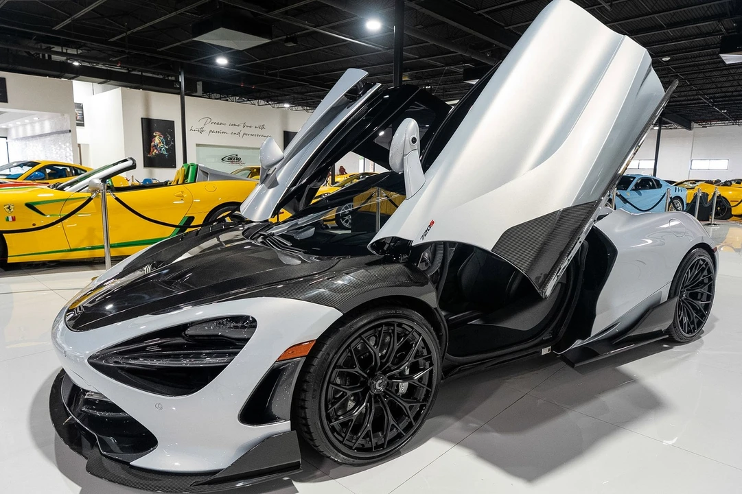 2018 McLaren 720S - Image 11 of 31