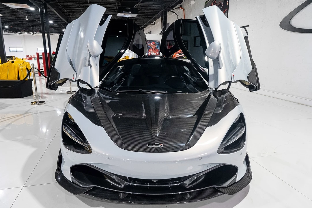 2018 McLaren 720S - Image 10 of 31